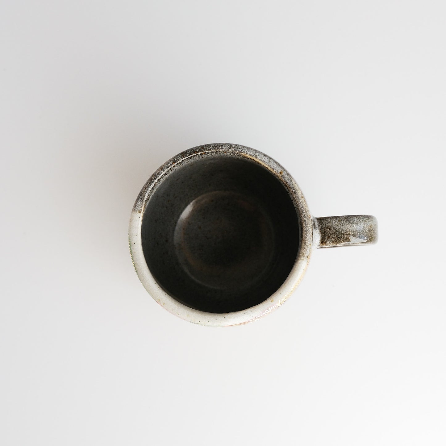 Uba Kutani Ware Japanese Mug Cup - Gold Flower Hanazume