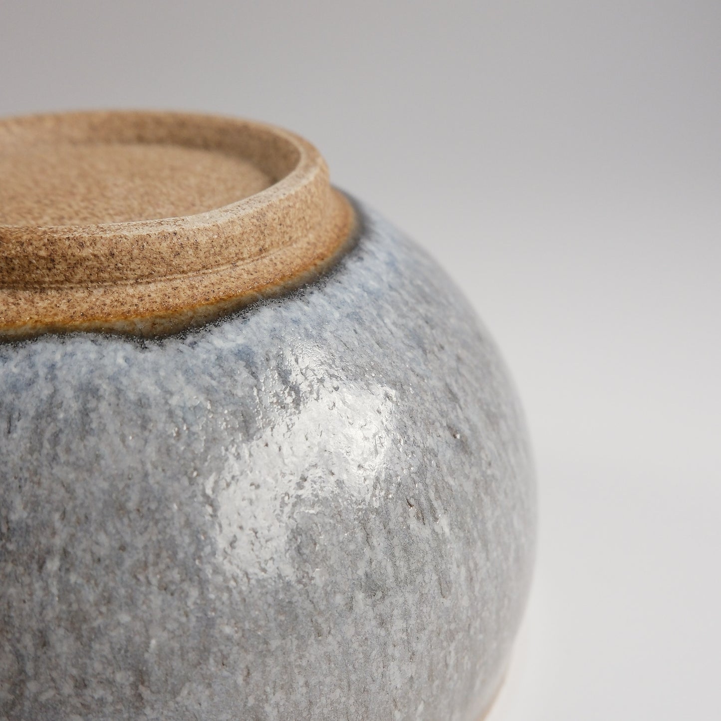 Uba Matcha Bowl with Spout - Sesame by Masamura