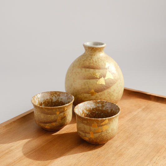 Uba Kutani Ware Japanese Sake Set - Gold Leaf