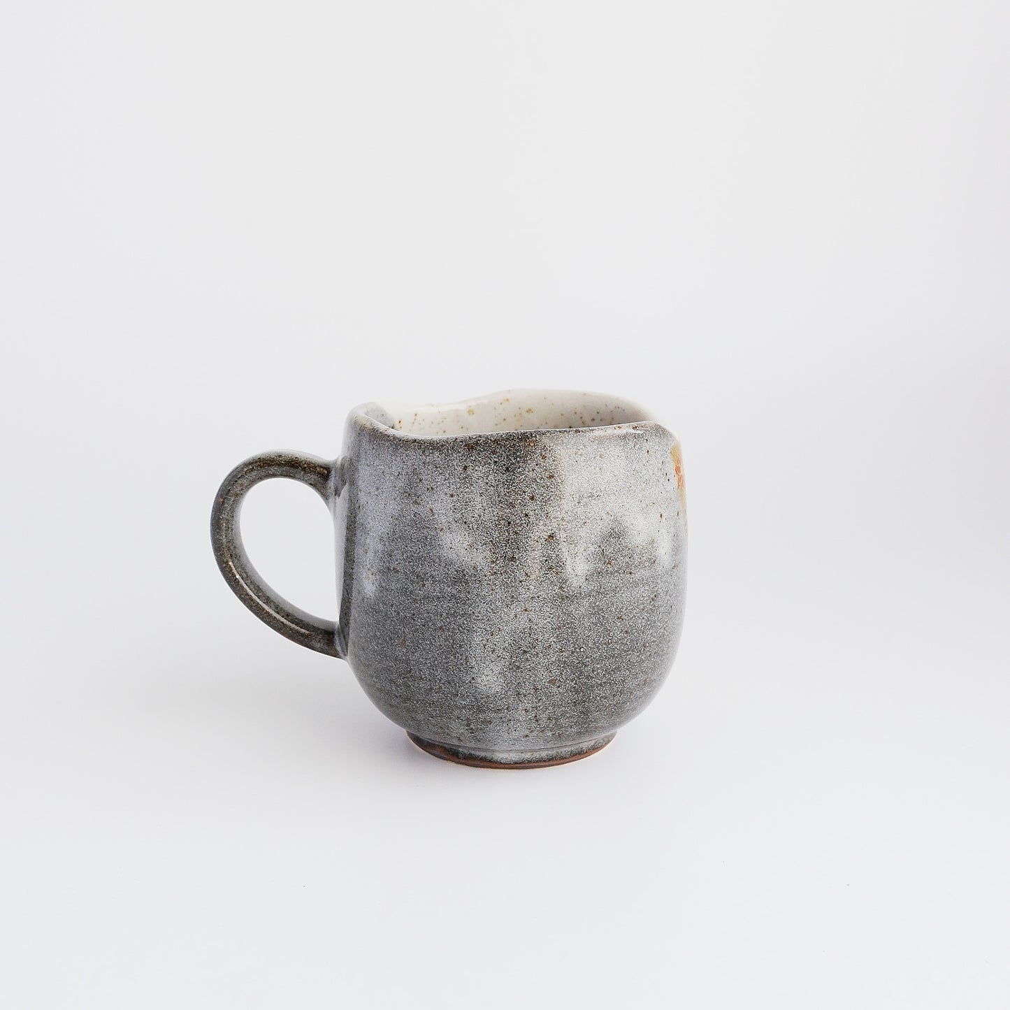 Uba Kutani Ware Japanese Mug Cup - Gold Flower Hanazume