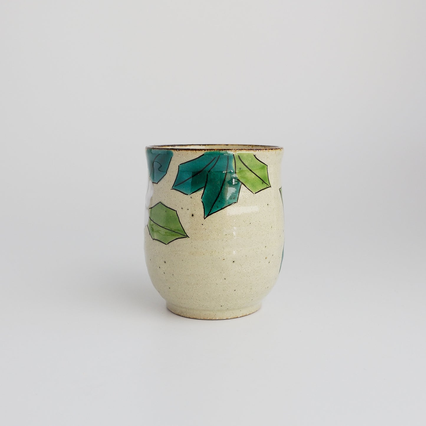 Uba Kutani Ware Japanese Yunomi Tea Cup - White Camellia Bird