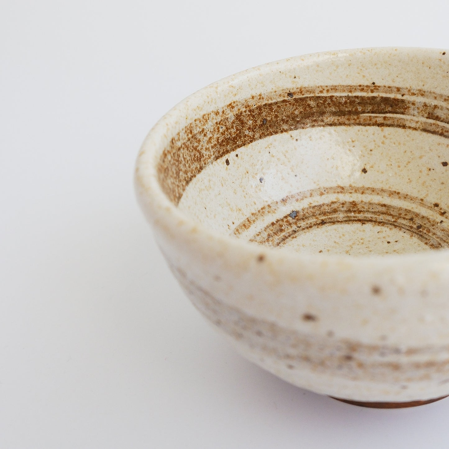 Uba Nashiji Brushed Kataguchi Spout Matcha Bowl 200ml - Brown