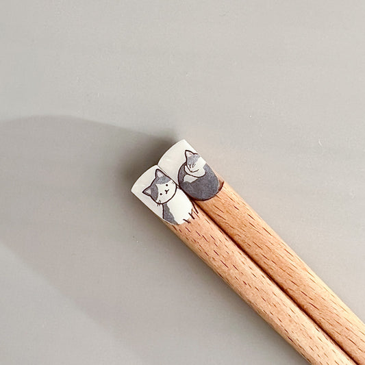 Uba Nyanmoniite Cat Chopsticks 22.5cm - Hachiware Grey Tuxedo